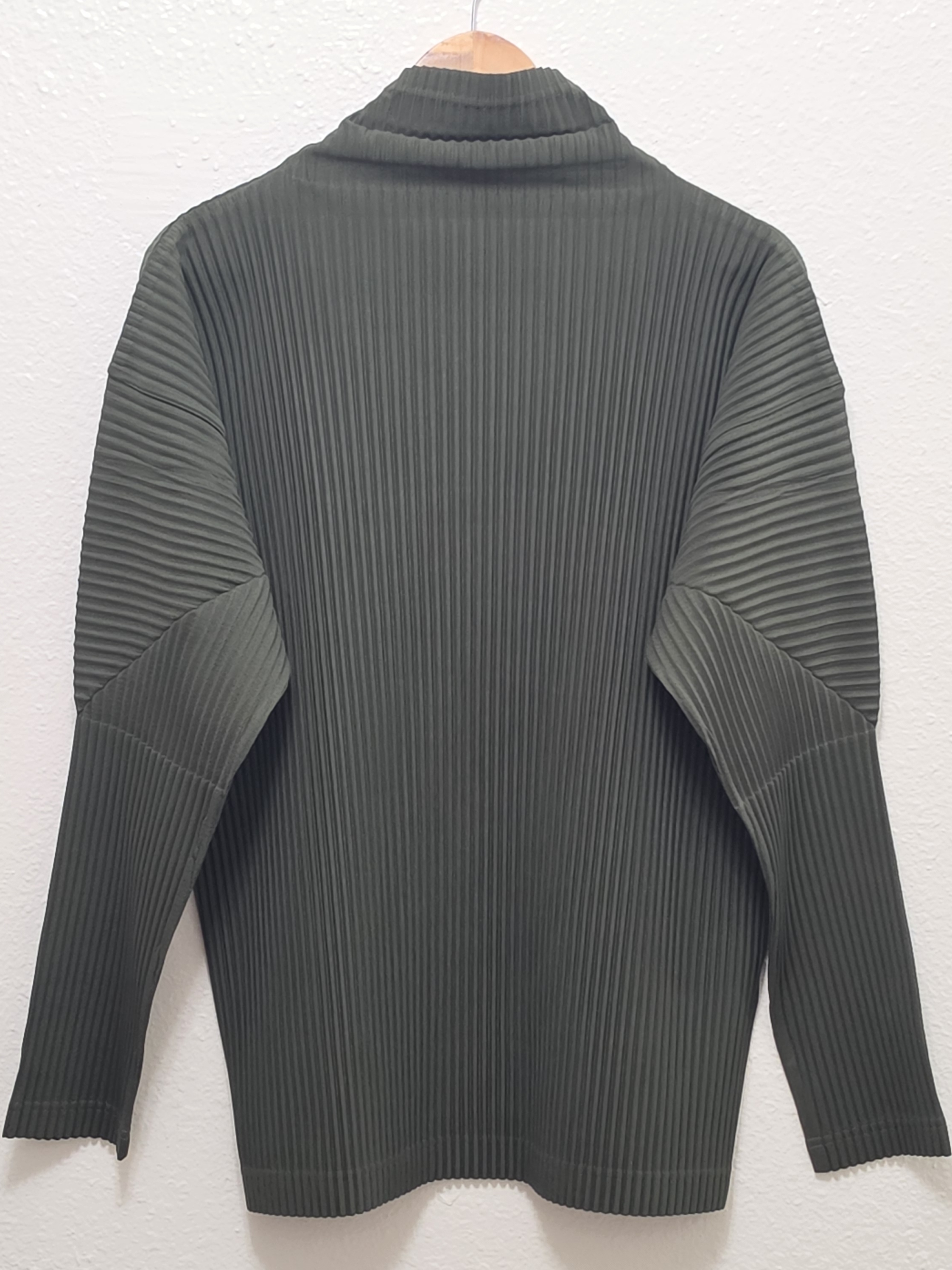 Issey Miyake Homme Pliss Pleated Top, L